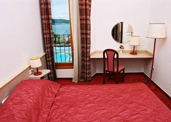 Barka アパート ポルトローシュ