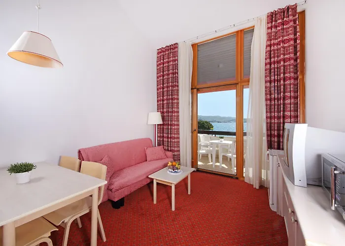 Barka アパート *